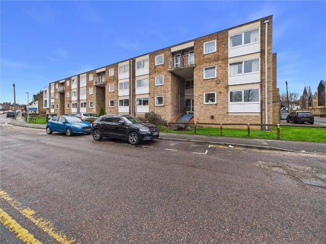 Mildmay Court, Mildmay Road, Chelmsford, Essex CM2, 2 bed flat to rent, £1,400 pcm | PrimeLocation