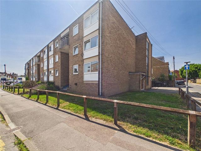 Mildmay Court, Mildmay Road, Chelmsford, Essex CM2, Studio to rent, £1,050 pcm | PrimeLocation