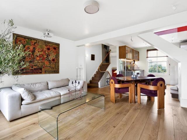 Mildmay Grove North, London, N1 2 bed maisonette to rent £6,000 pcm £1,385 pw