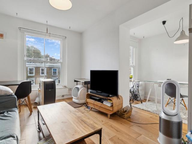 Mildmay Park, London, N1 2 bed flat to rent £2,800 pcm £646 pw