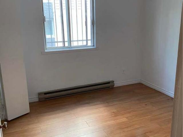 Mile End Beau 5 1/2 Au Rez De Chaussée