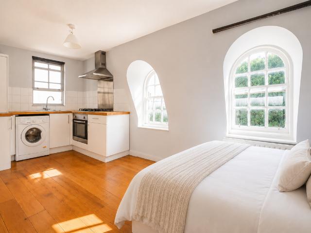 Mile End, London E3, 1 bed flat to rent, £1,700 pcm | PrimeLocation