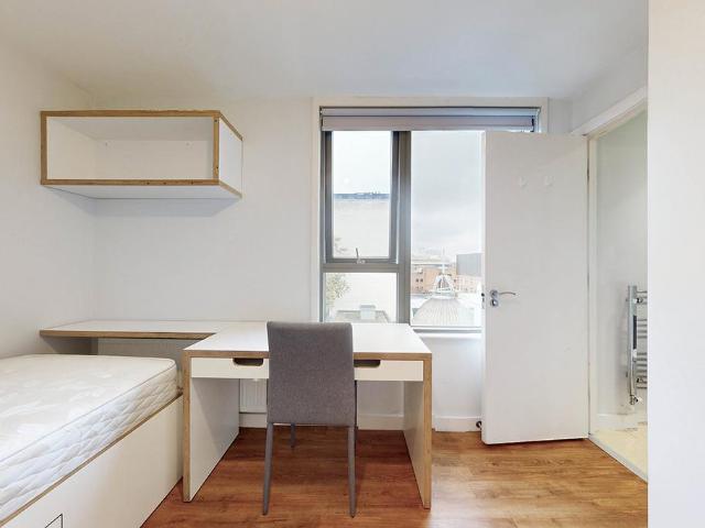 Mile End Road, London E1 1 bed in a flat share to rent £1,148 pcm £265 pw