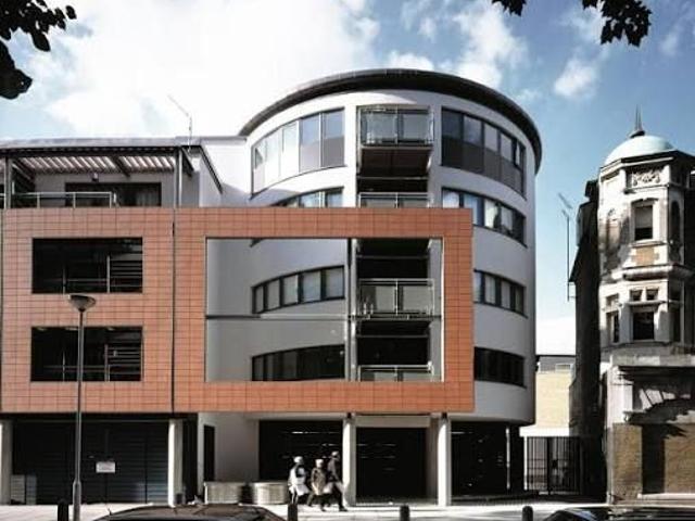 Mile End Road, London E1, 2 bed flat to rent, £2,600 pcm | PrimeLocation