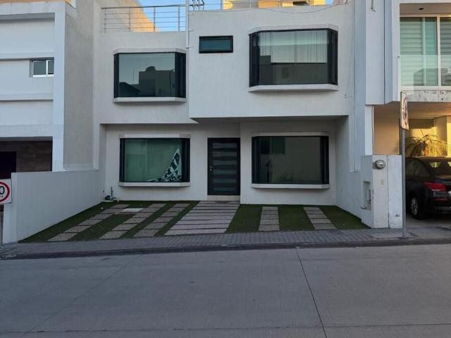 MILENIO III LUCEPOLIS $ 22 000