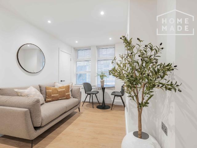 Miles Building, NW1 6RG 2 bed flat to rent £3,100 pcm £715 pw