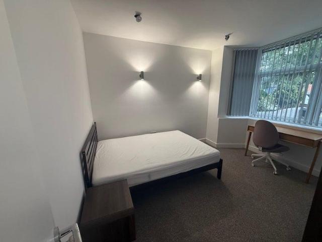 Milford Road, Leicester LE2 5 bed flat to rent £3,000 pcm £692 pw