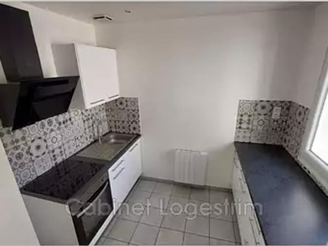 Milhaud 30540 Location appartement 3 pièces t3 au dernier étage