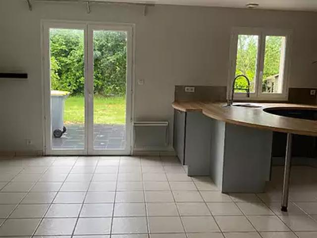Milizac Guipronvel 29290 Location maison 6 pièces t6 au dernier étage