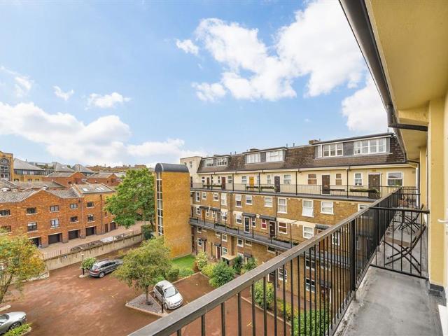 Milk Yard, Wapping E1W, 2 bed flat to rent, £2,400 pcm | PrimeLocation