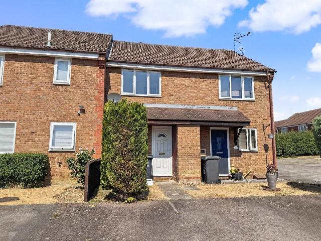 Mill Meadow, Kingsthorpe, Northampton NN2, 2 bed terraced house to rent, £1,000 pcm | PrimeLocation