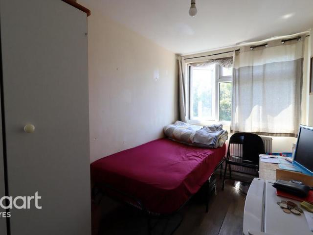 Mill Avenue, UXBRIDGE 1 bed end of terrace house to rent £800 pcm £185 pw