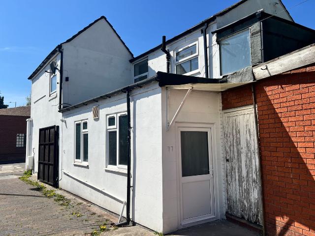 Mill Bank, Telford TF1, 3 bed flat to rent, £875 pcm | PrimeLocation