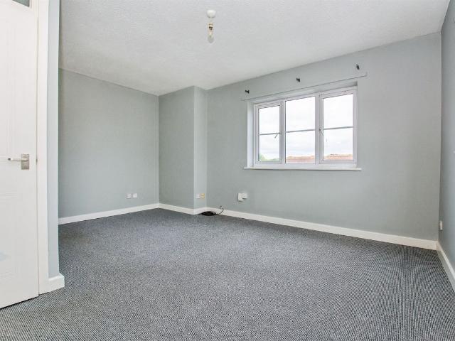Mill Close, Wisbech, Cambs PE13, 2 bed flat to rent, £675 pcm | PrimeLocation