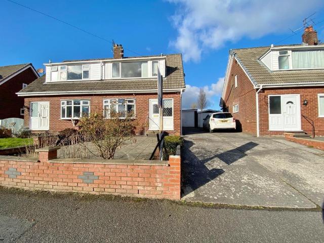 Mill Croft, Preston PR2 3 bed semi detached house to rent £925 pcm £213 pw