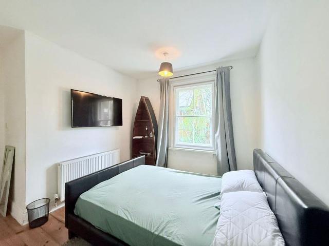 Mill Farm House, East Tytherley Road, Romsey