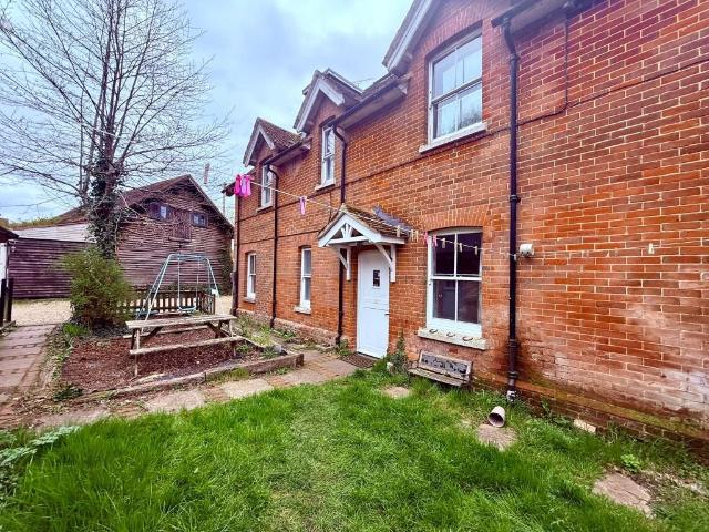 Mill Farm House, East Tytherley Road, Romsey SO51, 3 bed shared accommodation to rent, £675 pcm | PrimeLocation