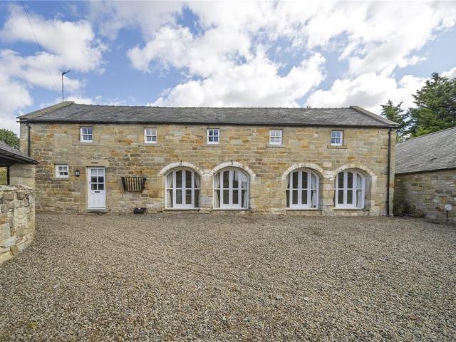 Mill Farm, Morpeth, Northumberland, NE61 4 bed detached house to rent £1,850 pcm £427 pw