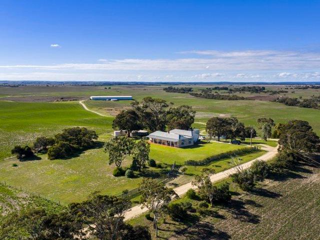 Mill Farm Productive Lower Lakes Estate