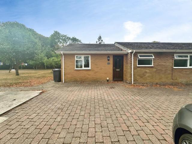 Mill Green, Cambridge, CB21 1 bed bungalow to rent £1,100 pcm £254 pw