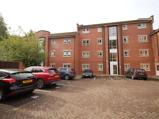 Mill Green, Congleton CW12, 2 bed flat to rent, £950 pcm | PrimeLocation