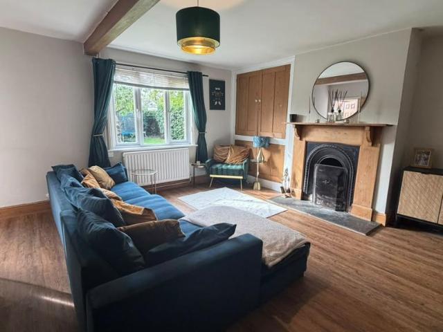 Mill Hill Farm, Main Road, Anslow. 4 bed detached house to rent £1,350 pcm £312 pw