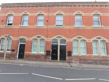Mill House, 121 123 Albion Street, Cheltenham, Gloucestershire GL52, 2 bed flat to rent, £995 pcm | PrimeLocation