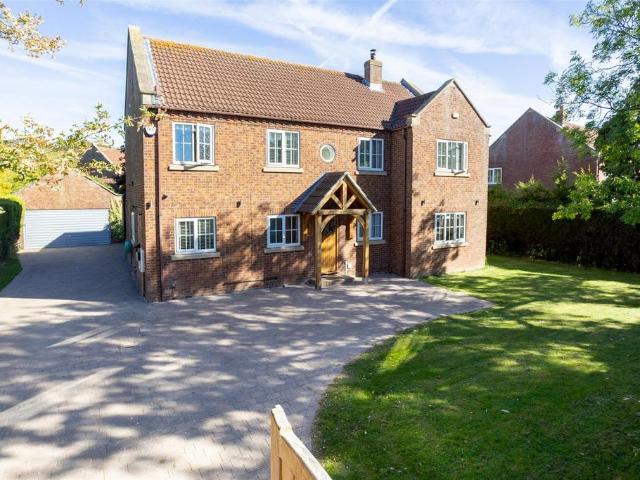 Mill Lane, Acaster Malbis, York 5 bed detached house to rent £2,750 pcm £635 pw