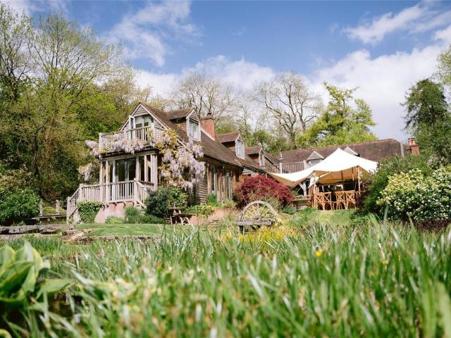 Mill Lane, Kidmore End, Reading, RG4 7 bed detached house to rent £15,000 pcm £3,462 pw