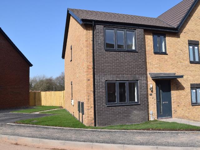 Mill Lane, Oldbury B69, 3 bed detached house to rent, £1,350 pcm | PrimeLocation