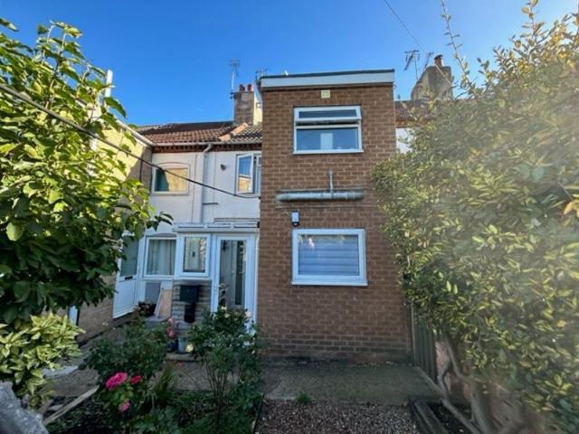 Mill Lane, Mansfield NG21, 2 bed terraced house to rent, £925 pcm | PrimeLocation
