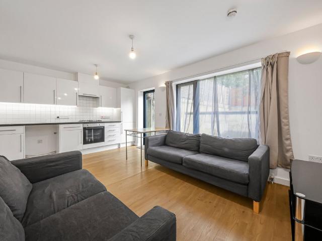 Mill Lane, West Hampstead NW6, 3 bed flat to rent, £3,250 pcm | PrimeLocation