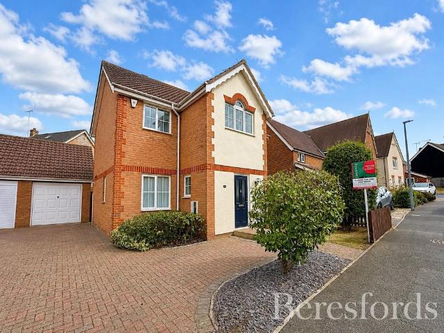 Mill Park Drive, CM7 3 bed detached house to rent £1,775 pcm £410 pw