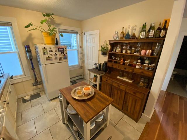 Mill River Village Apartments 3 Bedroom Apartment for Rent at Humphrey And East, New Haven, CT 06511 Wooster Square Mill River