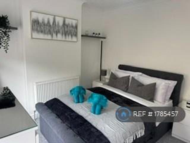 Mill Road, Cambridge, CB1 4 bed semi detached house to rent £3,450 pcm £796 pw
