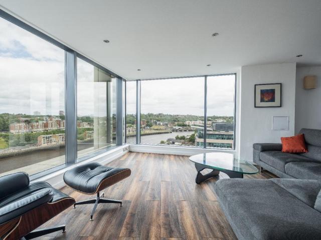 Mill Road, Gateshead NE8 3 bed penthouse to rent £2,750 pcm £635 pw