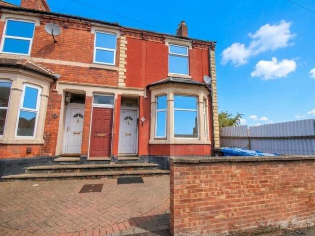Mill Road, Kettering 3 bed terraced house to rent £1,400 pcm £323 pw