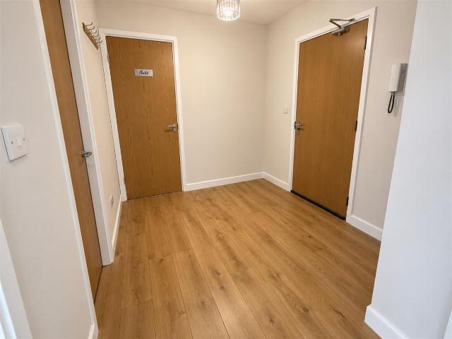 Mill Road, Shelfield, Walsall WS4, 2 bed flat to rent, £795 pcm | PrimeLocation