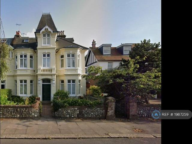 Mill Road, Worthing, BN11 1 bed flat to rent £980 pcm £226 pw