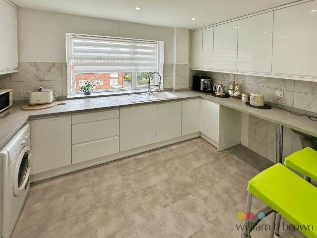 Mill Row, Lincoln LN1, 2 bed flat to rent, £1,125 pcm | PrimeLocation