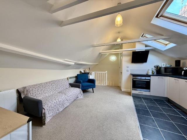 Mill Street, Wantage 1 bed flat to rent £1,000 pcm £231 pw