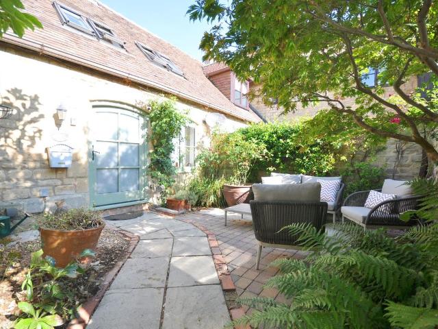 Mill Street, Prestbury, Cheltenham GL52, 2 bed cottage to rent, £1,550 pcm | PrimeLocation
