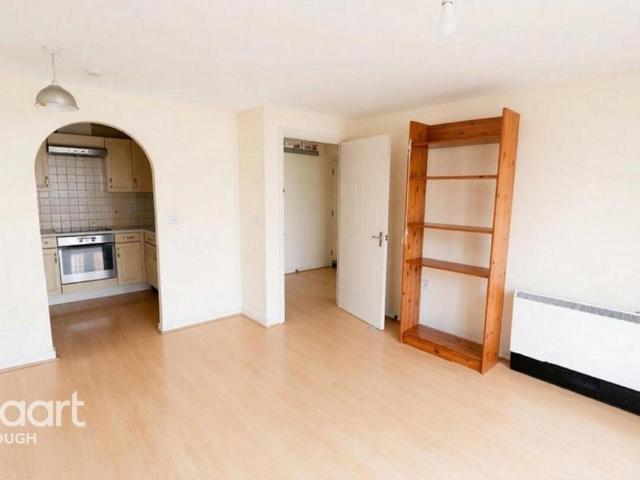 Mill Street, SLOUGH 2 bed apartment to rent £1,500 pcm £346 pw