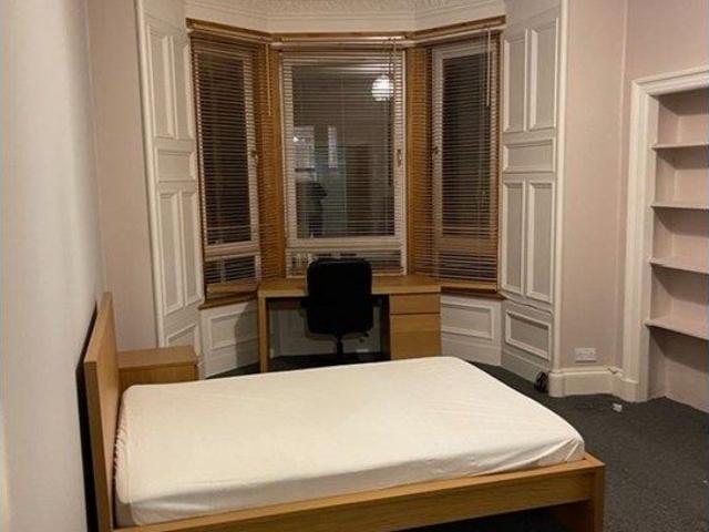 Millar Crescent, Edinburgh EH10, 3 bed flat to rent, £2,100 pcm | PrimeLocation