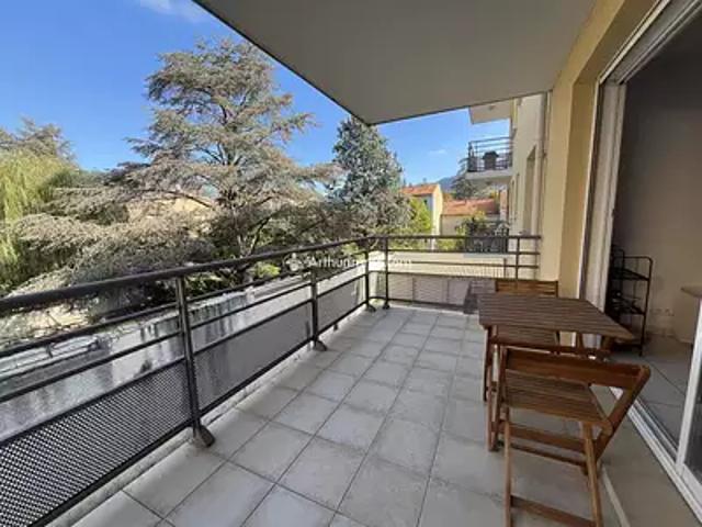 Millau 12100 Location appartement 3 pièces t3