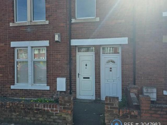 Millbank Crescent, Bedlington, NE22 2 bed flat to rent £625 pcm £144 pw