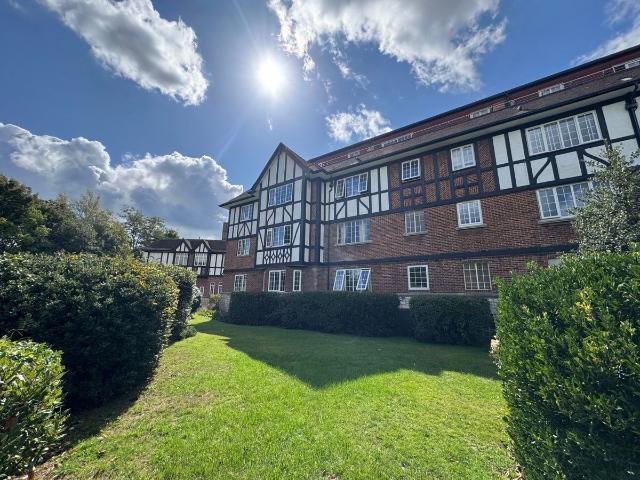 Millbrook Road East, Southampton, Hampshire SO15, 2 bed flat to rent, £1,300 pcm | PrimeLocation