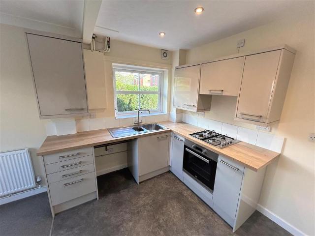 Millgrove Gardens, Woodfield Street. 2 bed apartment to rent £820 pcm £189 pw