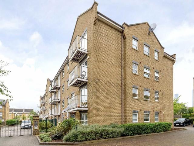 Millennium Drive, Canary Wharf E14, 2 bed flat to rent, £2,200 pcm | PrimeLocation