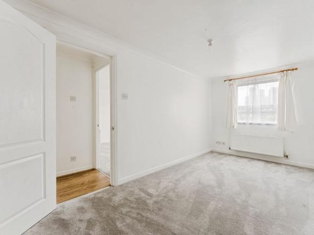 Millennium Drive, London, E14 3GB